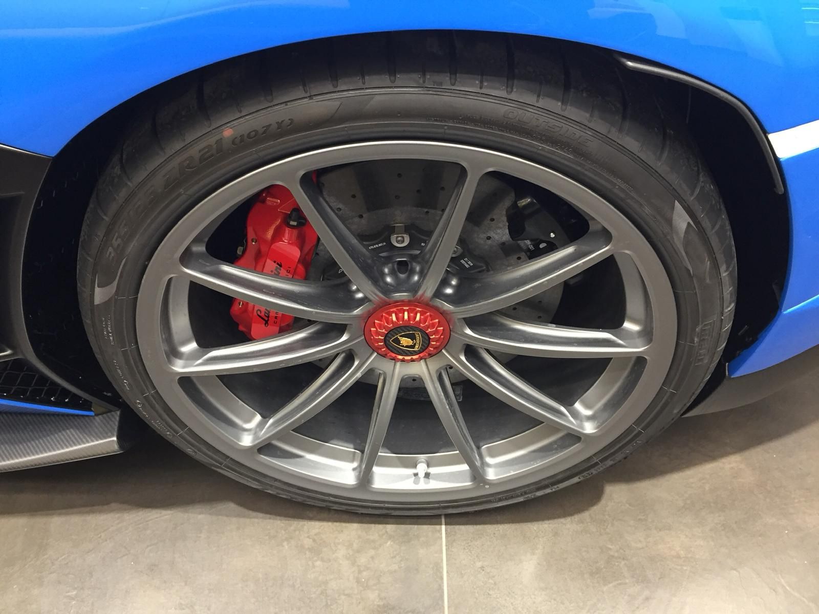 2020 LAMBORGHİNİ AVENTADOR SVJ