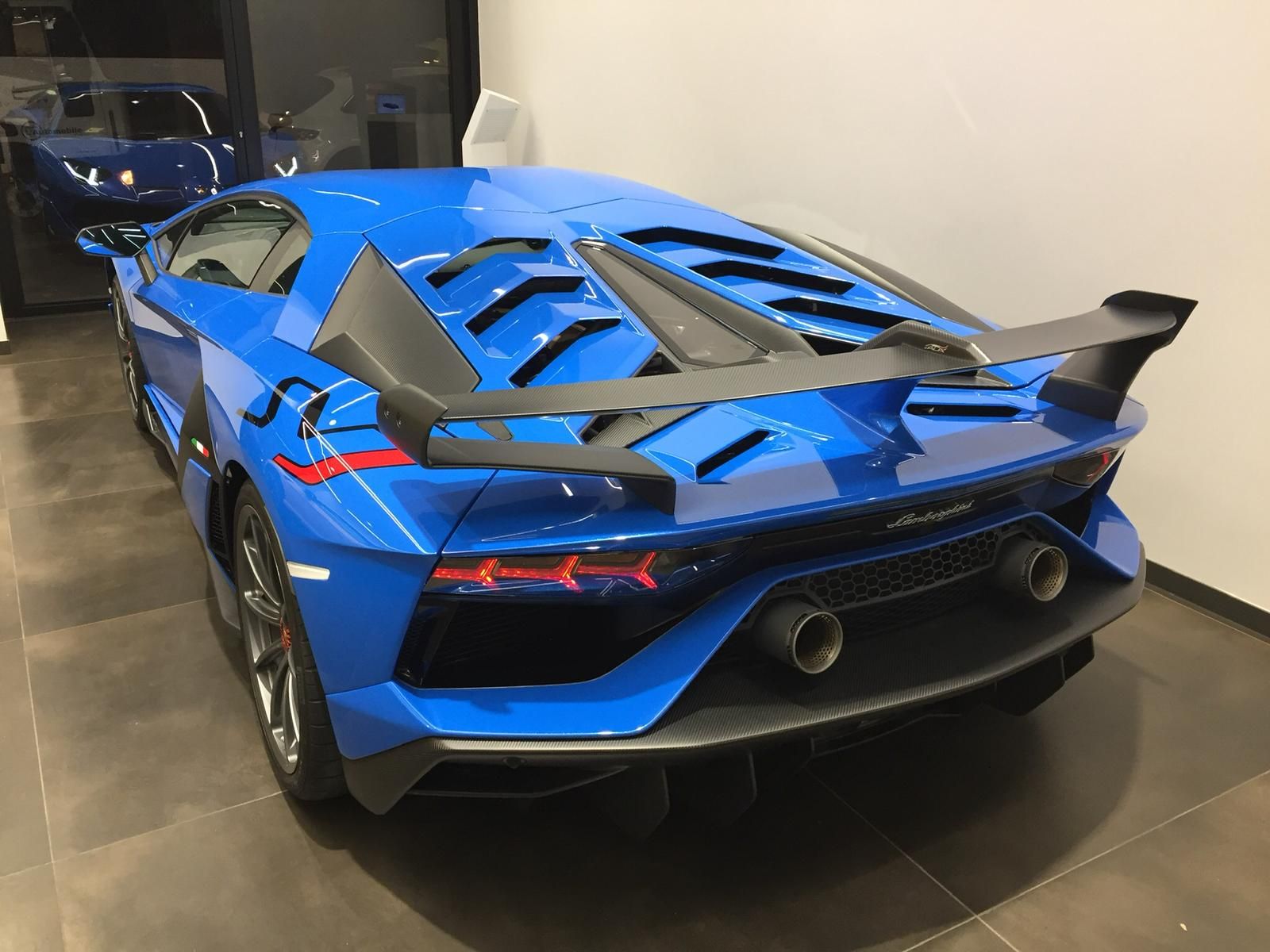 2020 LAMBORGHİNİ AVENTADOR SVJ